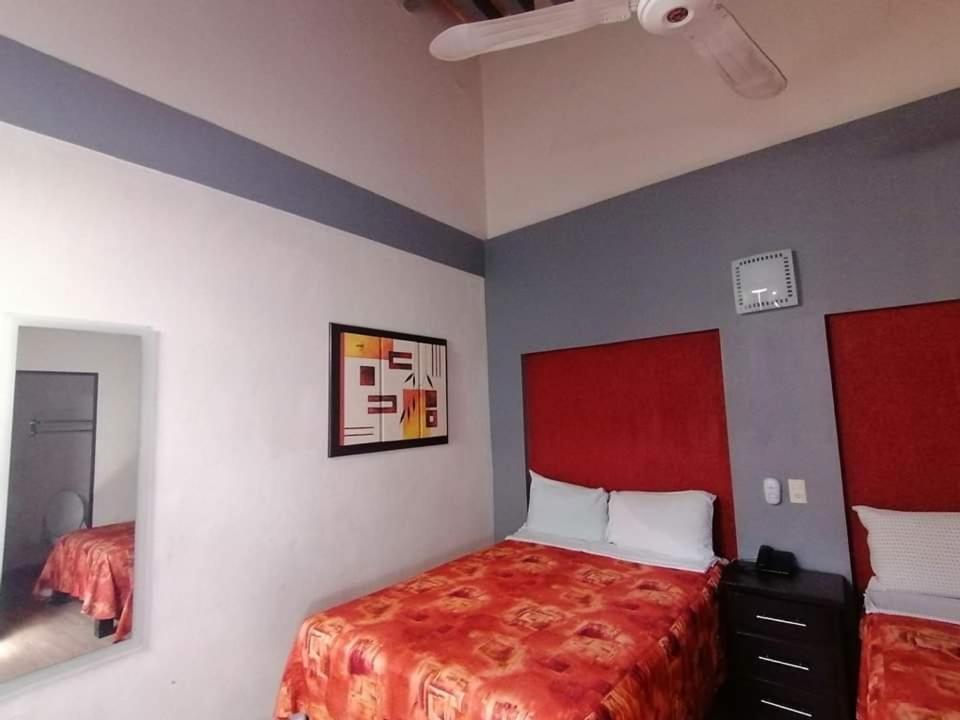 Hotel Ja Centro Гвадалахара Экстерьер фото
